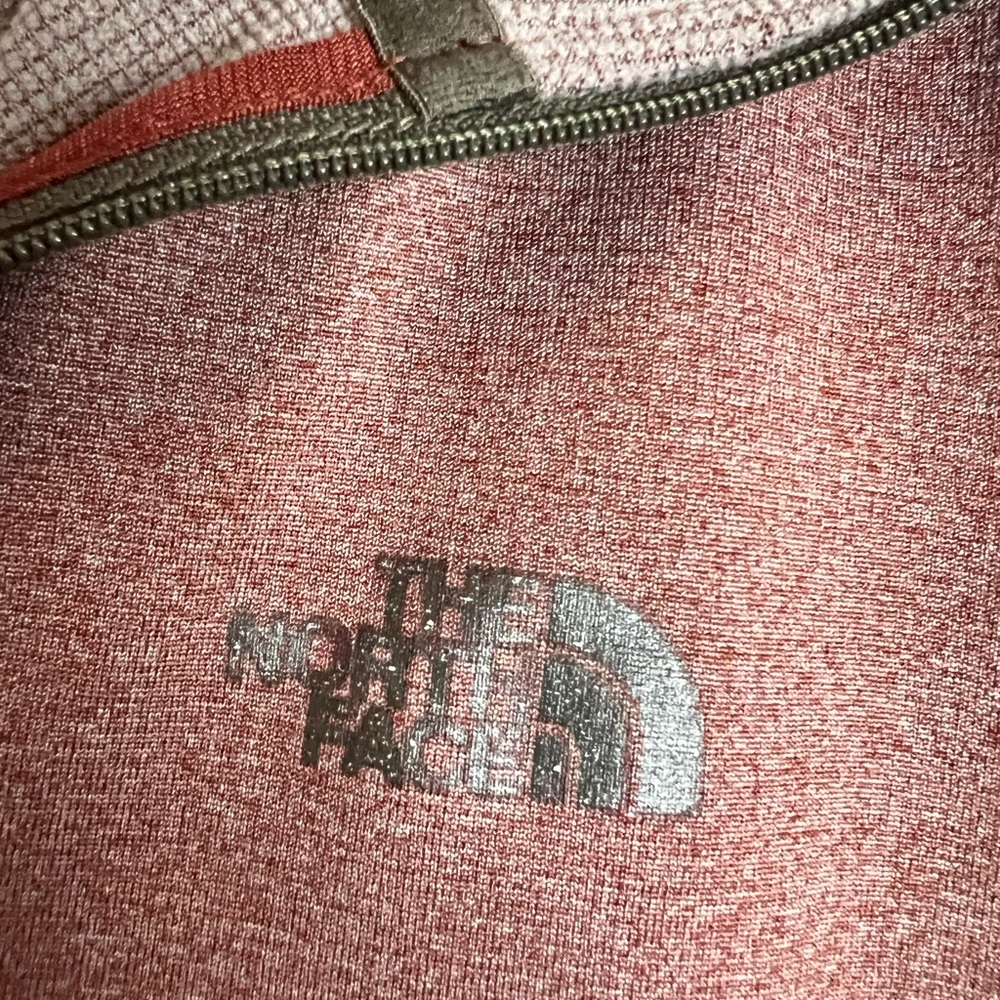 Northface quarter zip Top Size L - Picture 6 of 7